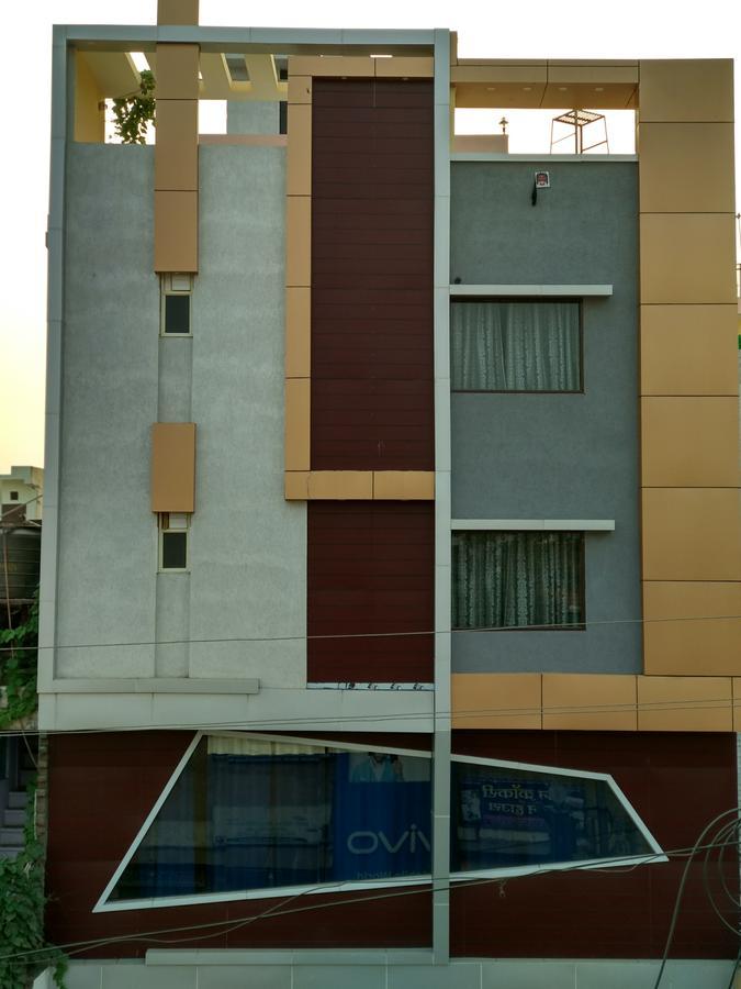 Oyo 60976 Hotel Shree Ji Morena Zewnętrze zdjęcie