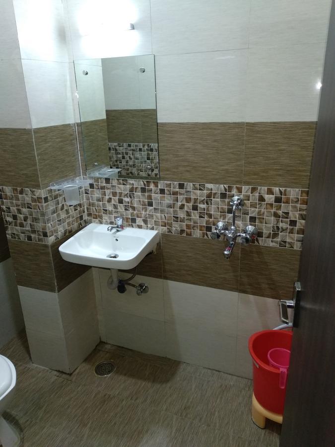 Oyo 60976 Hotel Shree Ji Morena Zewnętrze zdjęcie
